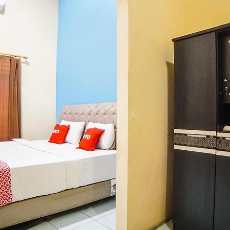 Oyo 92076 Sky Residence Cengkeh Medan Exterior foto