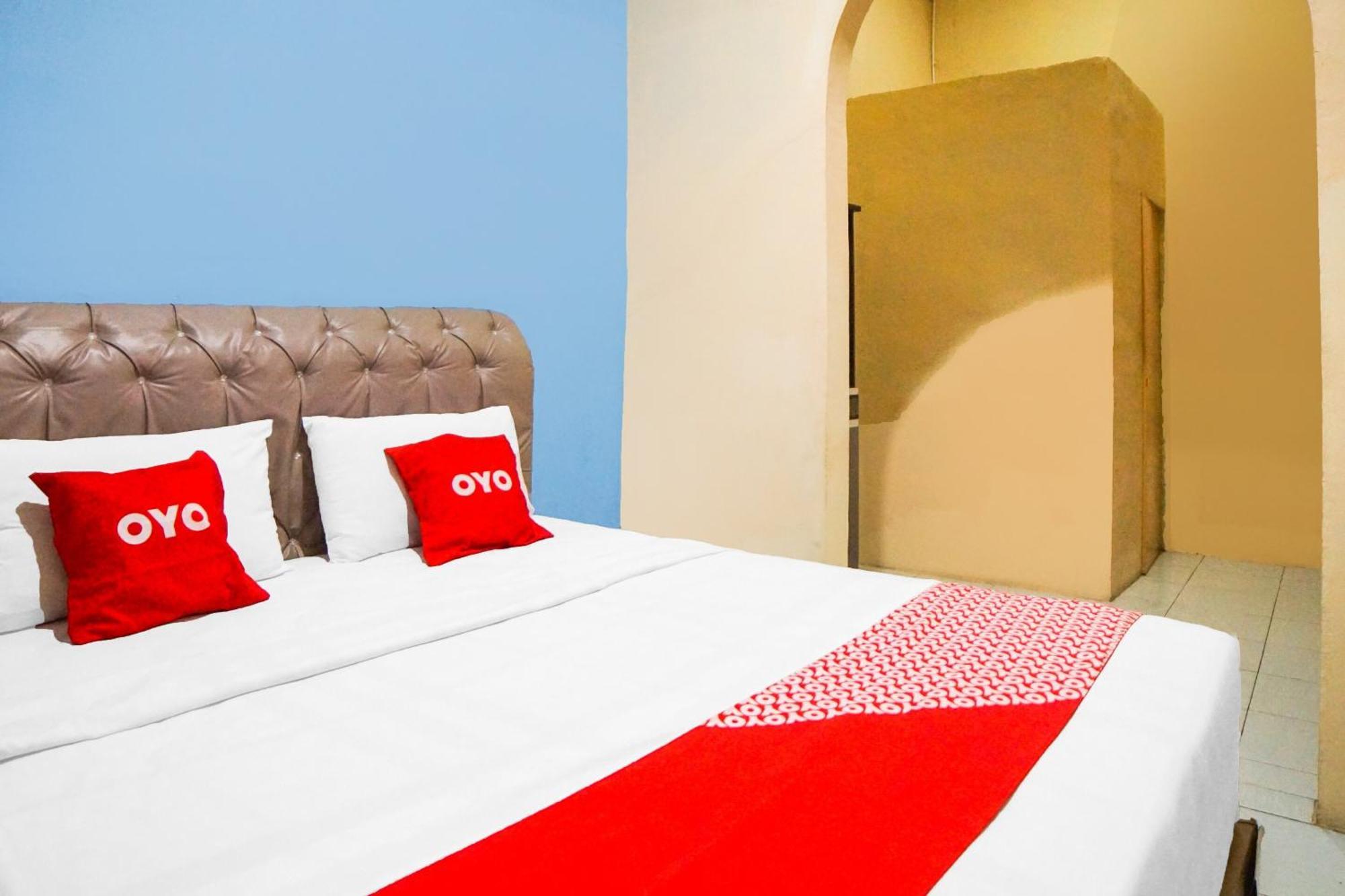 Oyo 92076 Sky Residence Cengkeh Medan Exterior foto